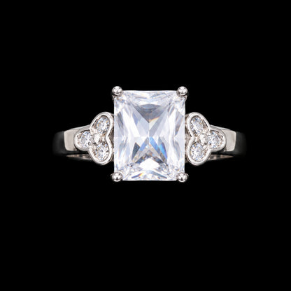 Square-cut CZ ring