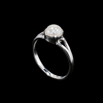 Pearl Ring