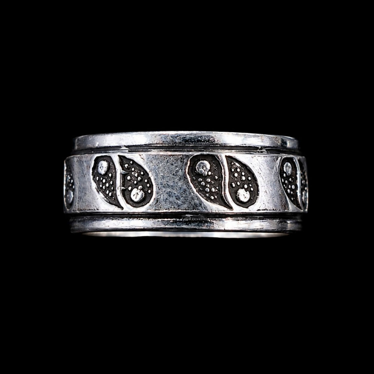Silver Band with Paisley Design